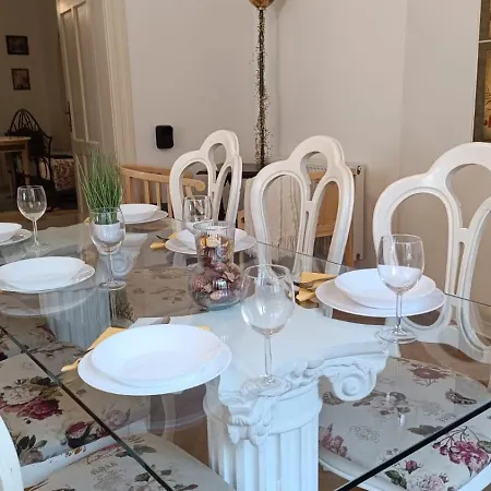 Heritage Harmony With Free Parking Appartement Boedapest