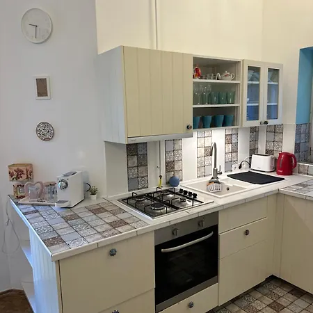 Heritage Harmony With Free Parking *