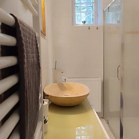 Heritage Harmony With Free Parking Apartamento